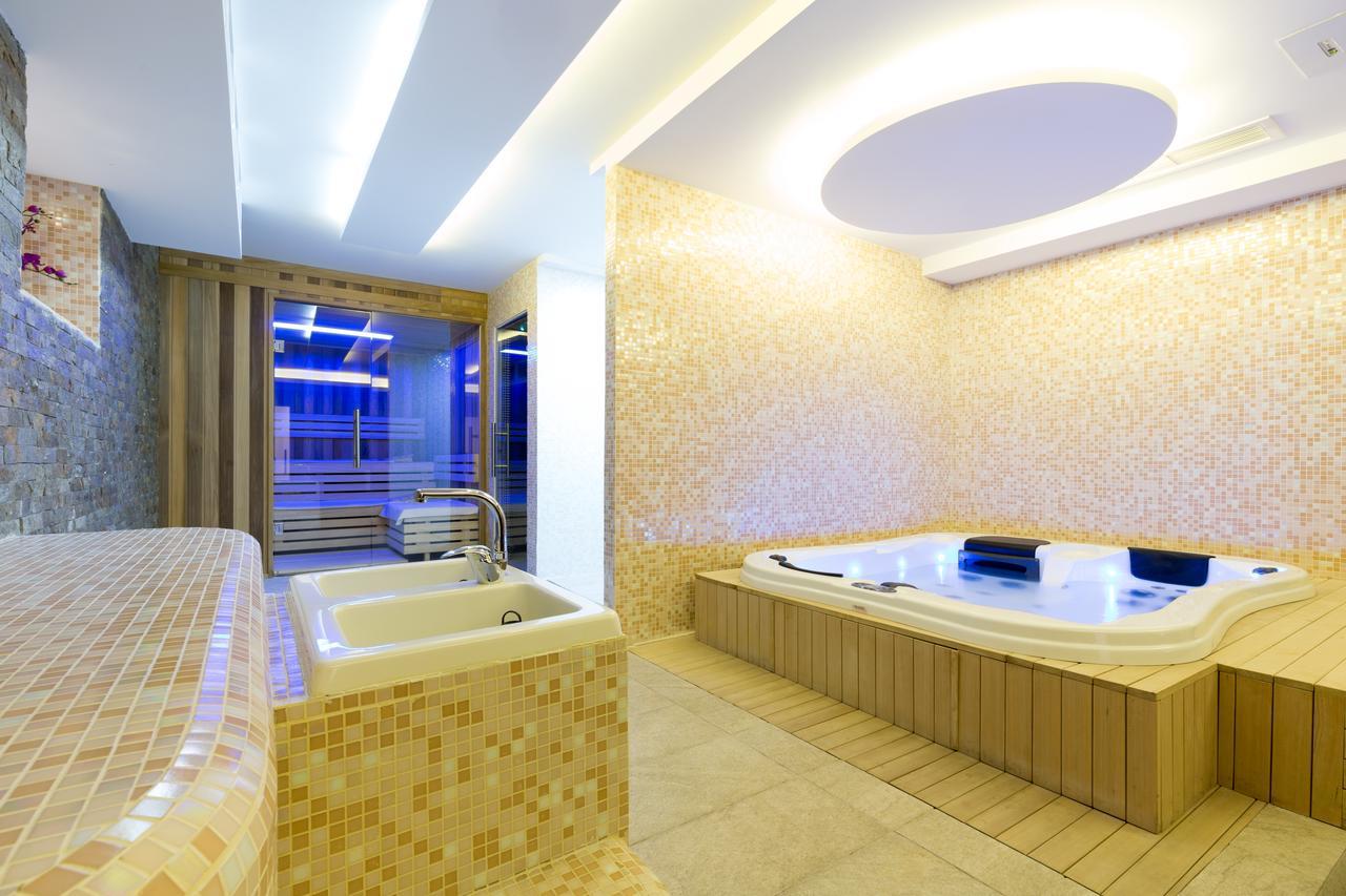 Hotel City Savoy Belgrad Exterior foto
